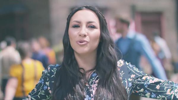 Andra f/ David Bisbal - 