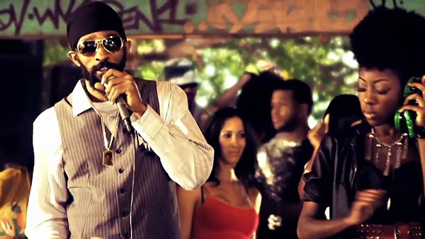 Spragga Benz f/ Marcia Griffiths - 