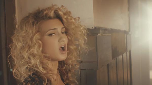 Tori Kelly - 