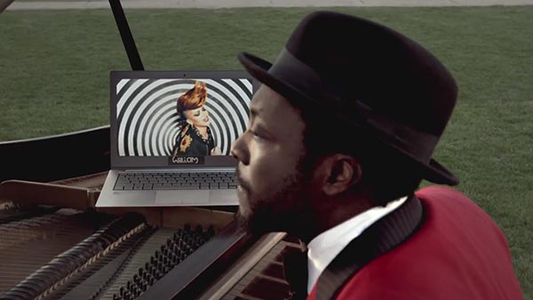 Will.I.Am f/ Eva Simons - 